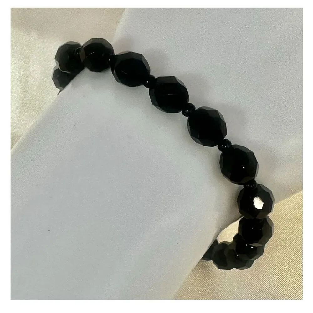 Black beaded bracelet - Picture 2 of 7